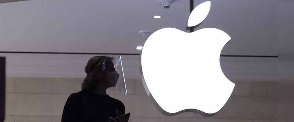 How Apple self-sabotage to lure customers upgrade